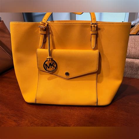 selling michael kors on poshmark|Poshmark nanaimo.